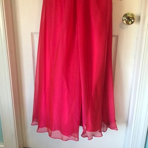 Formal sleeveless gown with sequins - Picture 4 of 6